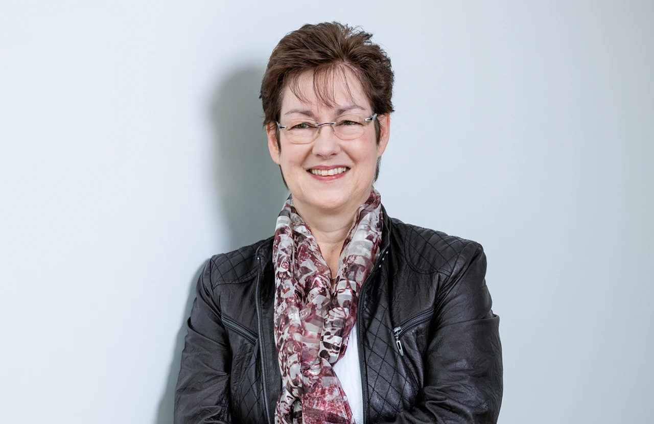 Cornelia Süther, Finanzen / Controlling / Personal