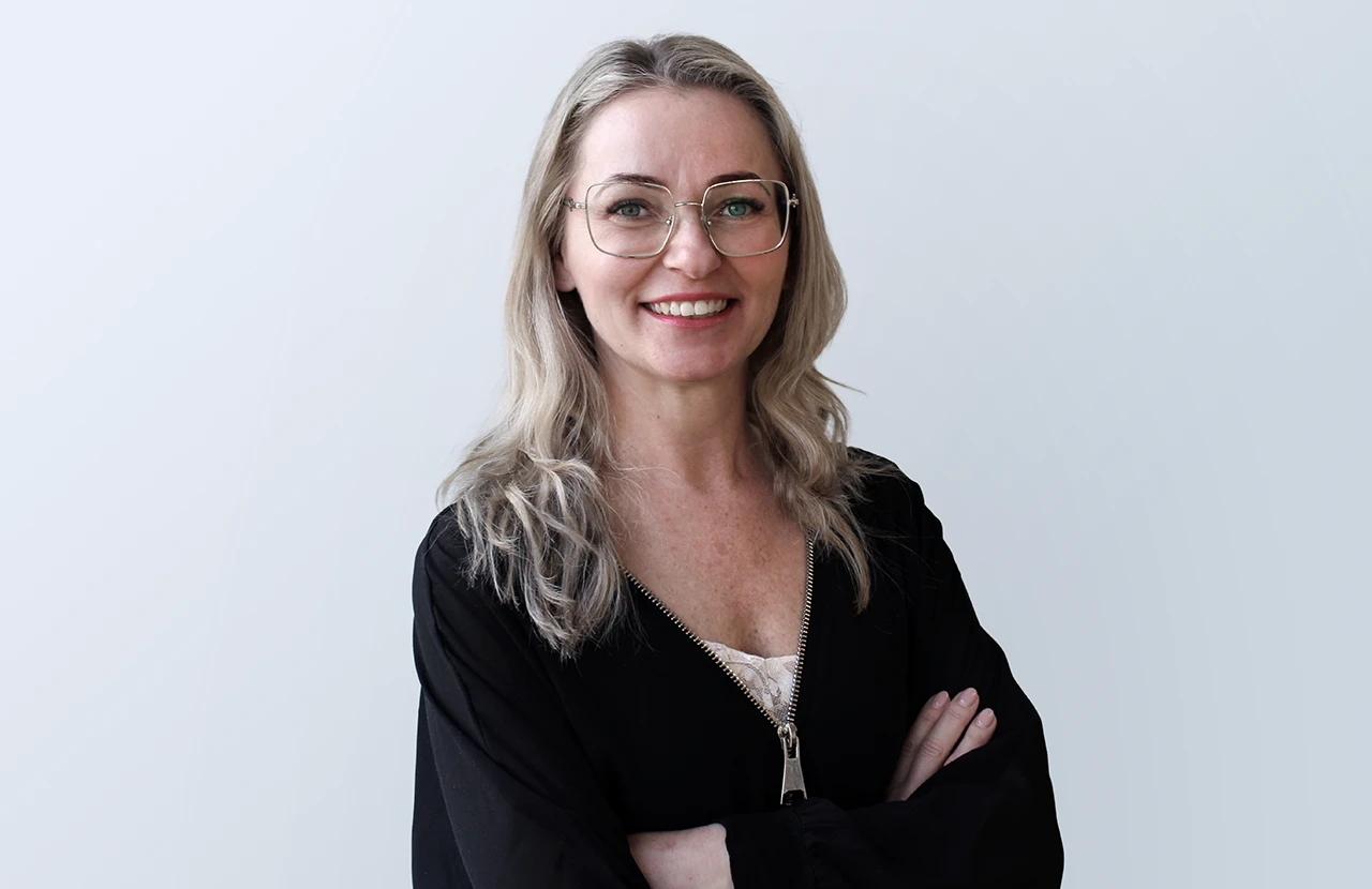 Sabina Beckenhusen, Customer Service